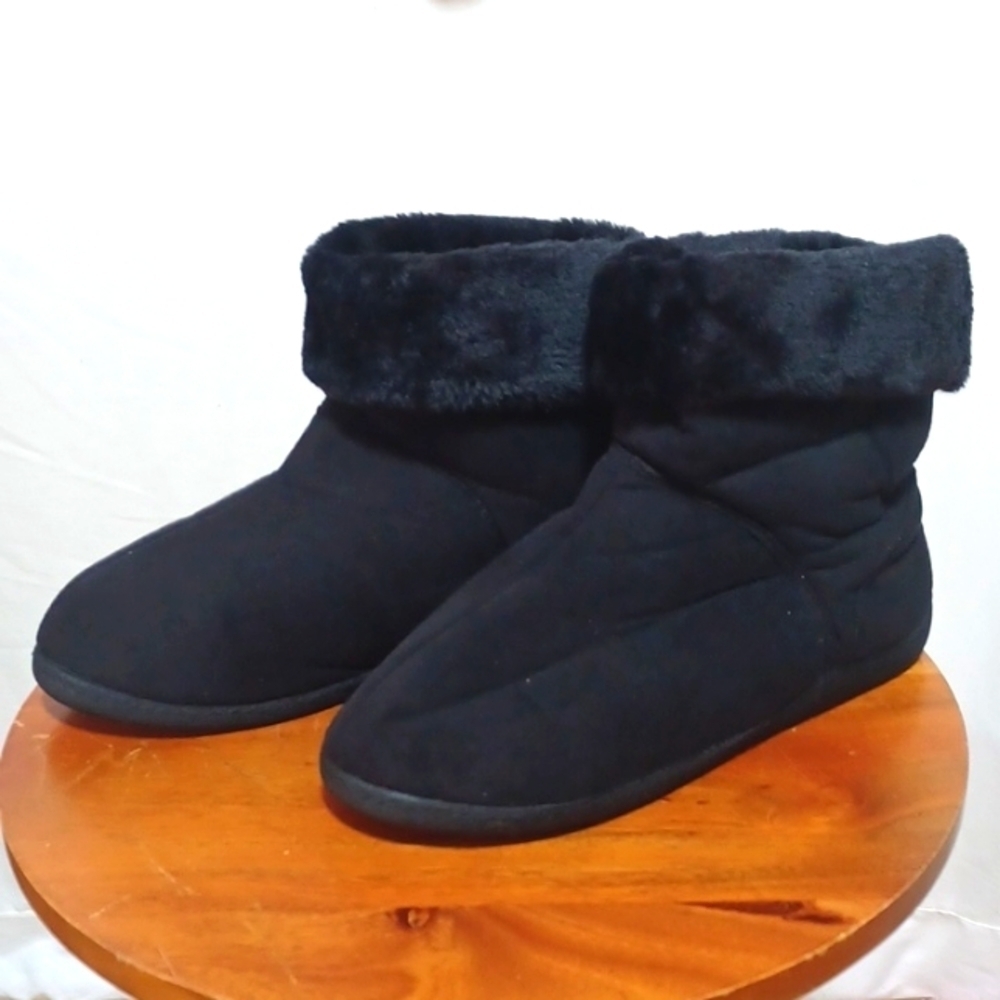 ISOTONER WARM AND COZY BOOTS SIZE 7.5/ 8